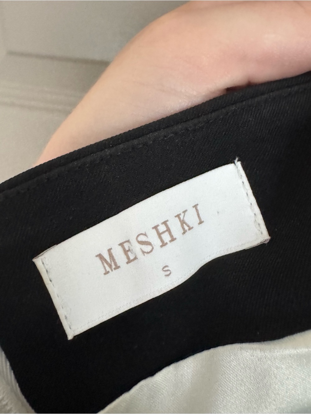Meshki Black & White Halter Dress- ties in the back for a bow!! Size S worn once - Picture 4 of 5